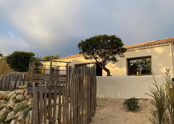 Сasa de vacaciones Avec Niché Dans La Forêt à Deux Pas Des Plages